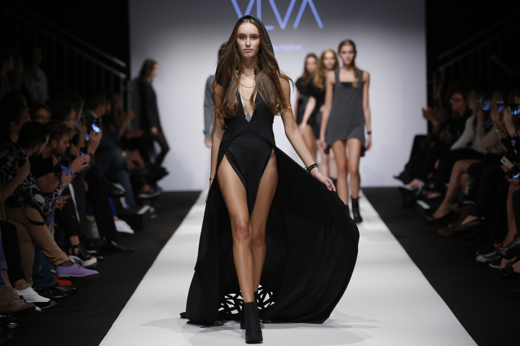 Designer: Ylva presented by Gillette, unknown model