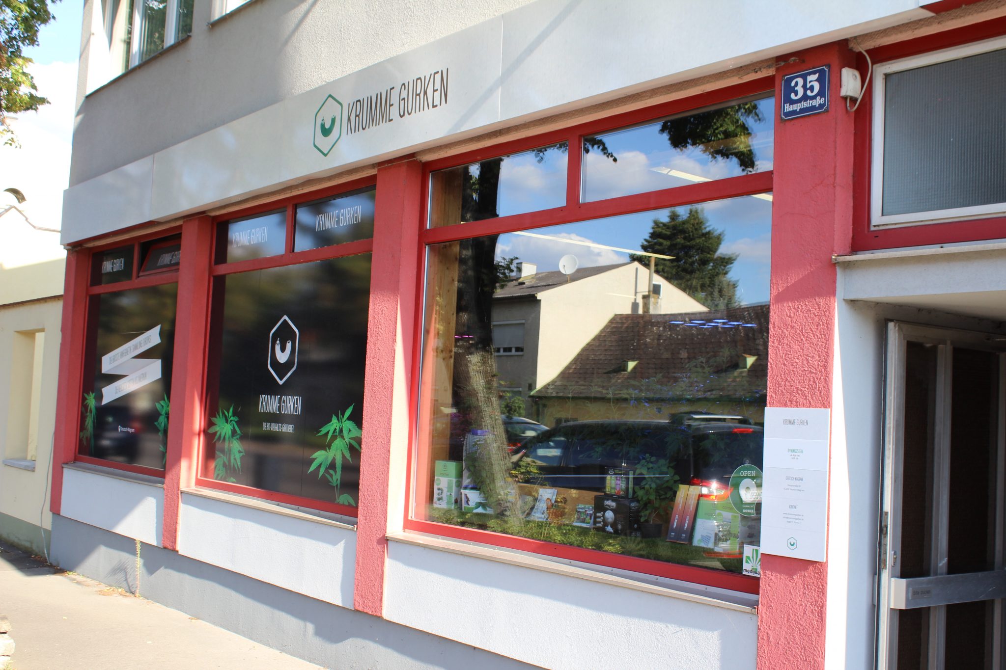 Das Geschäftslokal in Deutsch Wagram, Marchfeld. Viele Kunden besuchen den Bio-Grow-Shop auch aus Wien. Der Ort ist gut mit der S-Bahn erreichbar. (Foto: Biorama)