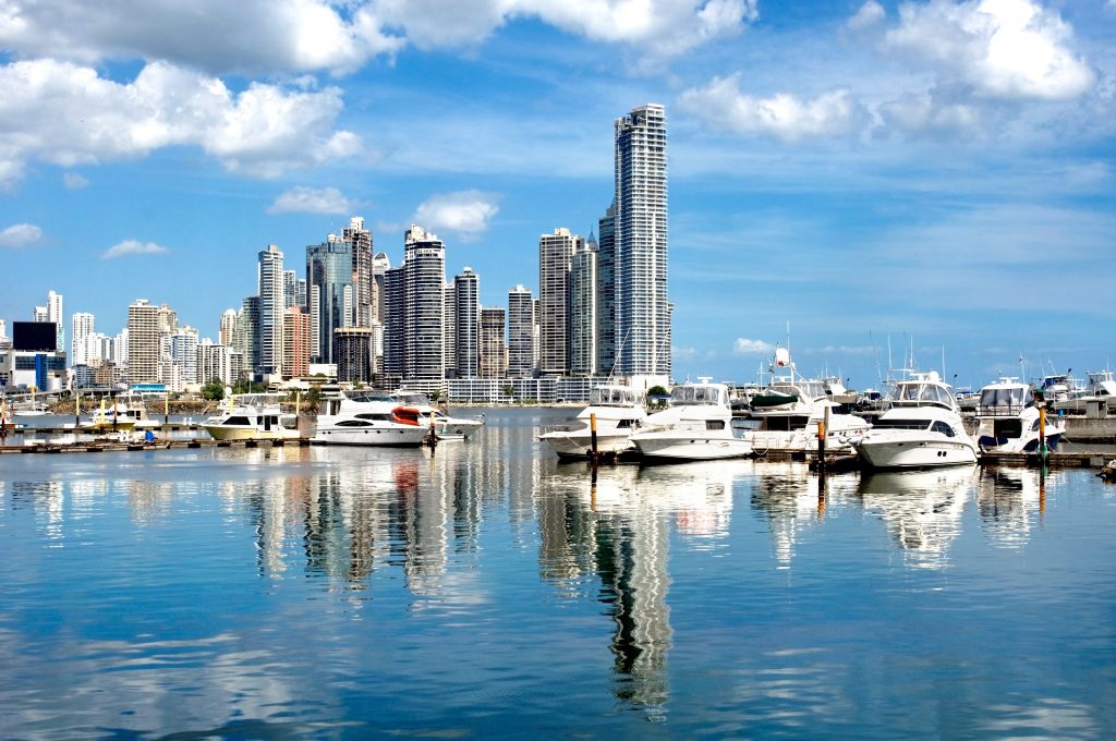 Das ist übrigens Panama City.