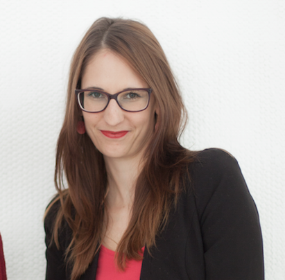 Die Erdbeerwoche klärt über Menstruation und Frauenhygieneartikel, wie Tampons auf.