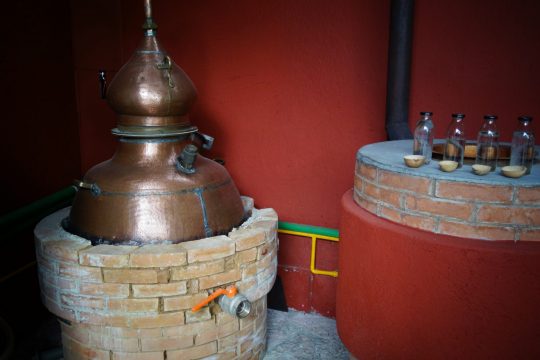Wird Mezcal in einer Kupferbrennblase destilliert, handelt es sich um Mezcal Artesanal.