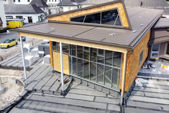 Das Wildnisschutzhaus während den Bauarbeiten