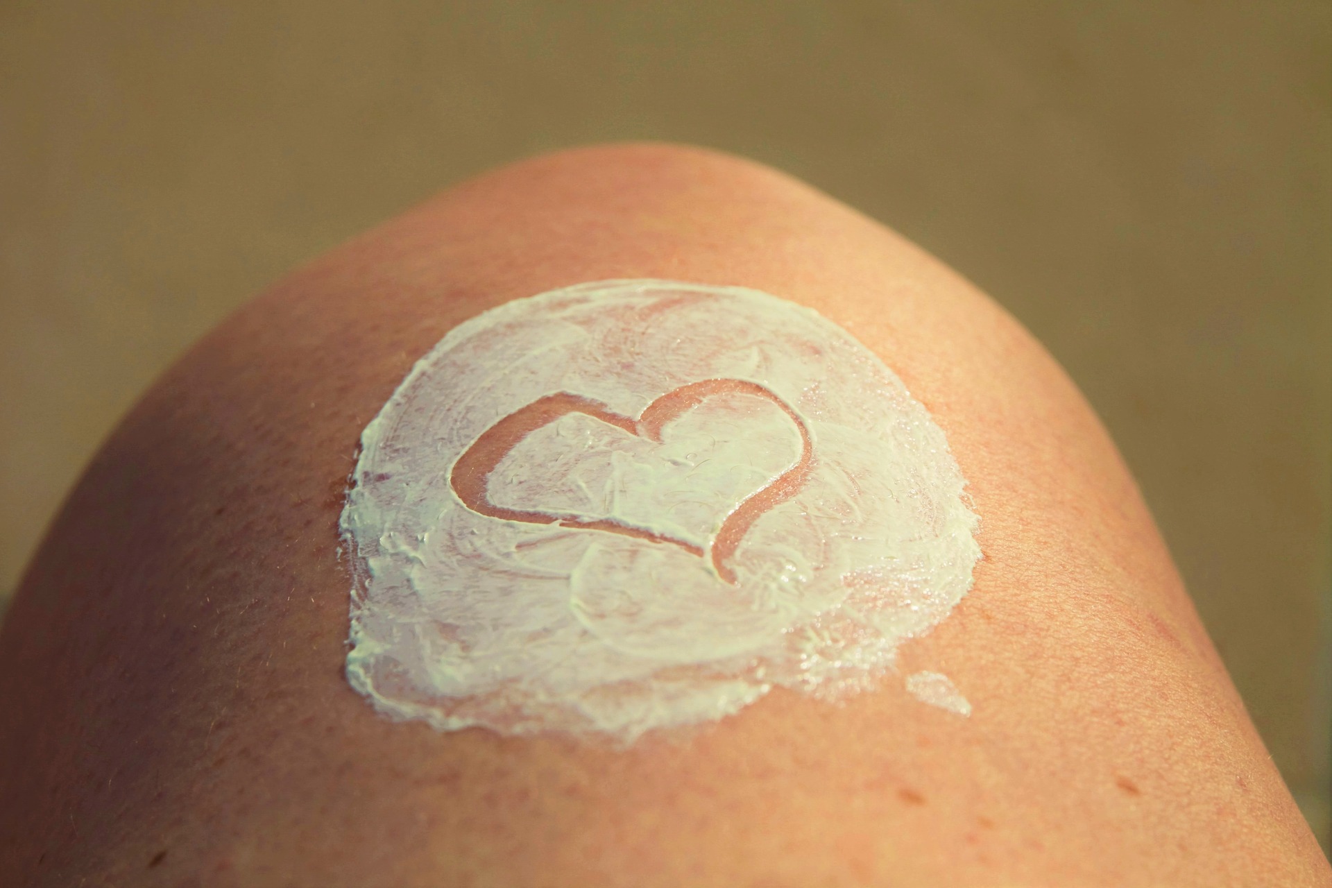 Sonnencreme auf der haut