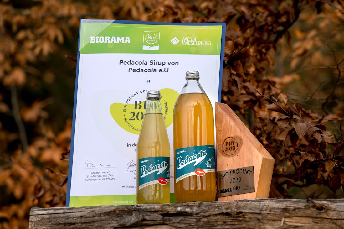 Ausgezeichnet in einer von 8 Kategorien – als Biogetränk des Jahres: Pedacola, das regionale Cola auf Basis von Eberraute (Colakraut) und Rübenzucker. (Bild: Bio Austria/Messe Wieselburg)