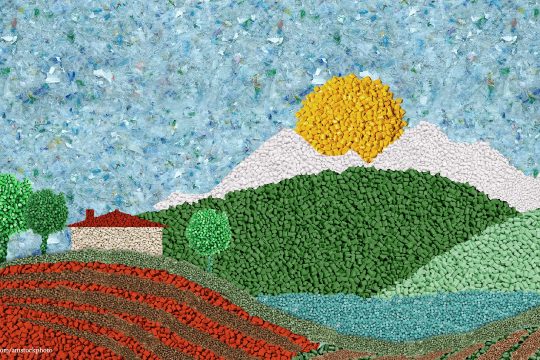 Landschaft als Mosaik aus PET-Flakes