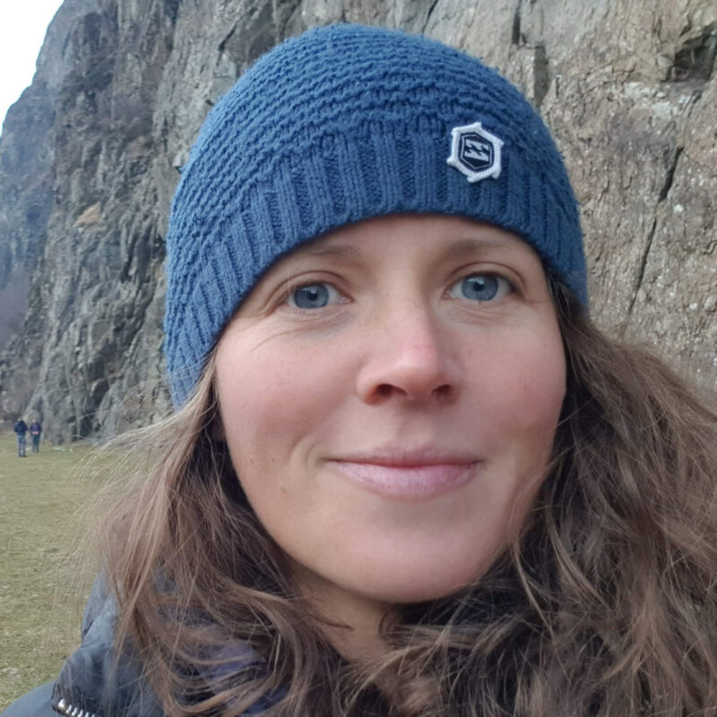 Ein Portraitfoto von Sabine Helmberger.