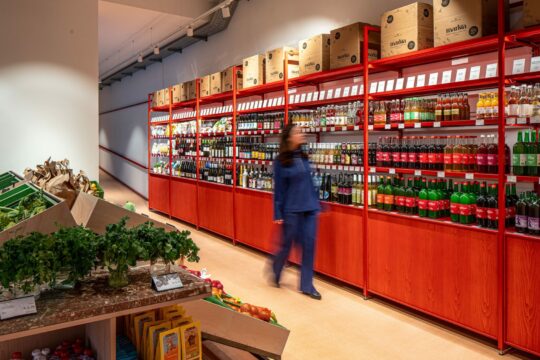 Theresa Imre in der zweiten Wiener Markta-Filiale.