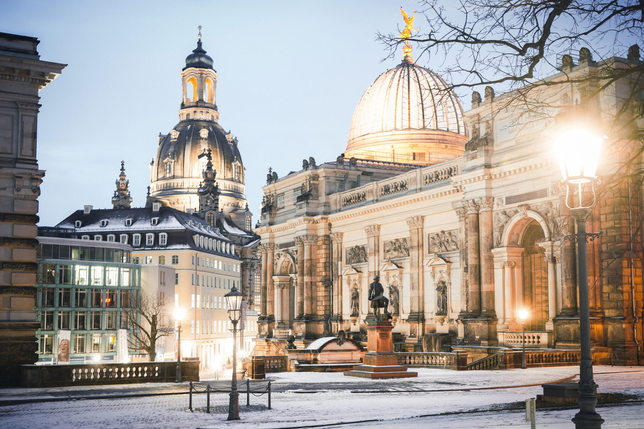 Blick auf die Frauenkirche und die Kunstakademie Dresden. (Foto: Michael R. Hennig)