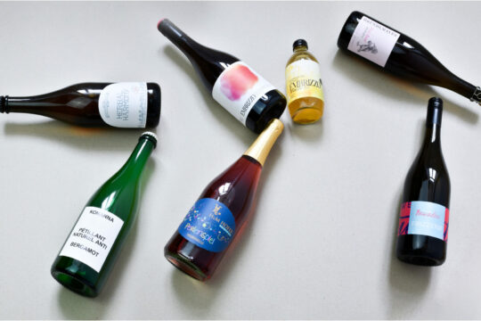 Alkoholfreier Schaumwein von verschiedenen ProduzentInnen.